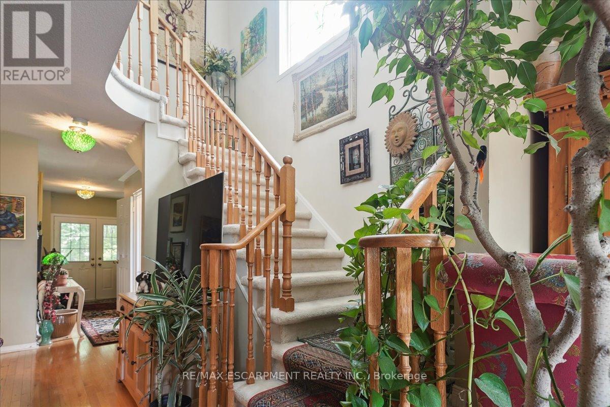 5224 Thornburn Drive, Burlington, Ontario  L7L 6R4 - Photo 5 - W13068464