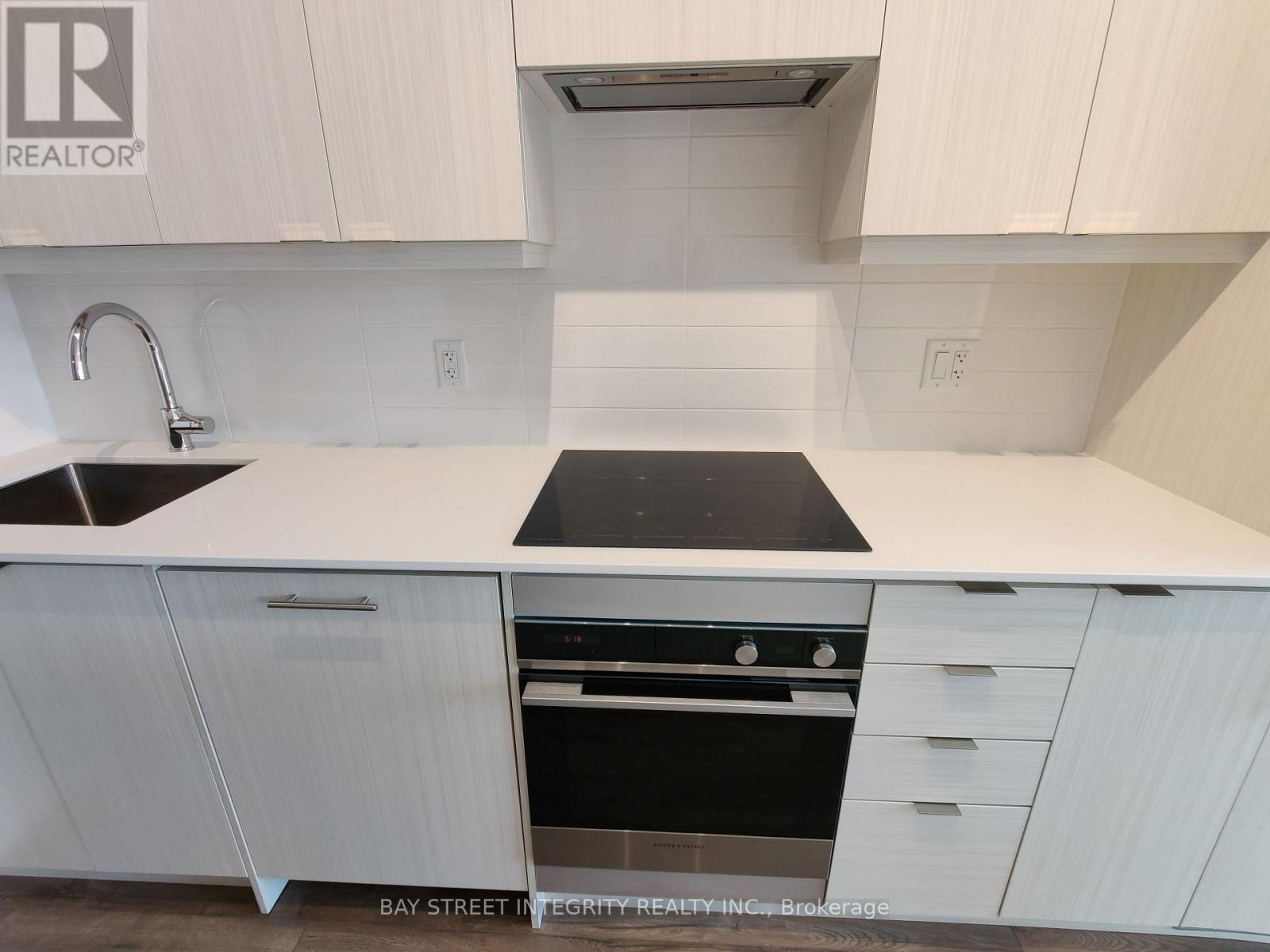 2008 - 36 Elm Drive W, Mississauga, Ontario  L5B 0N3 - Photo 7 - W13068472