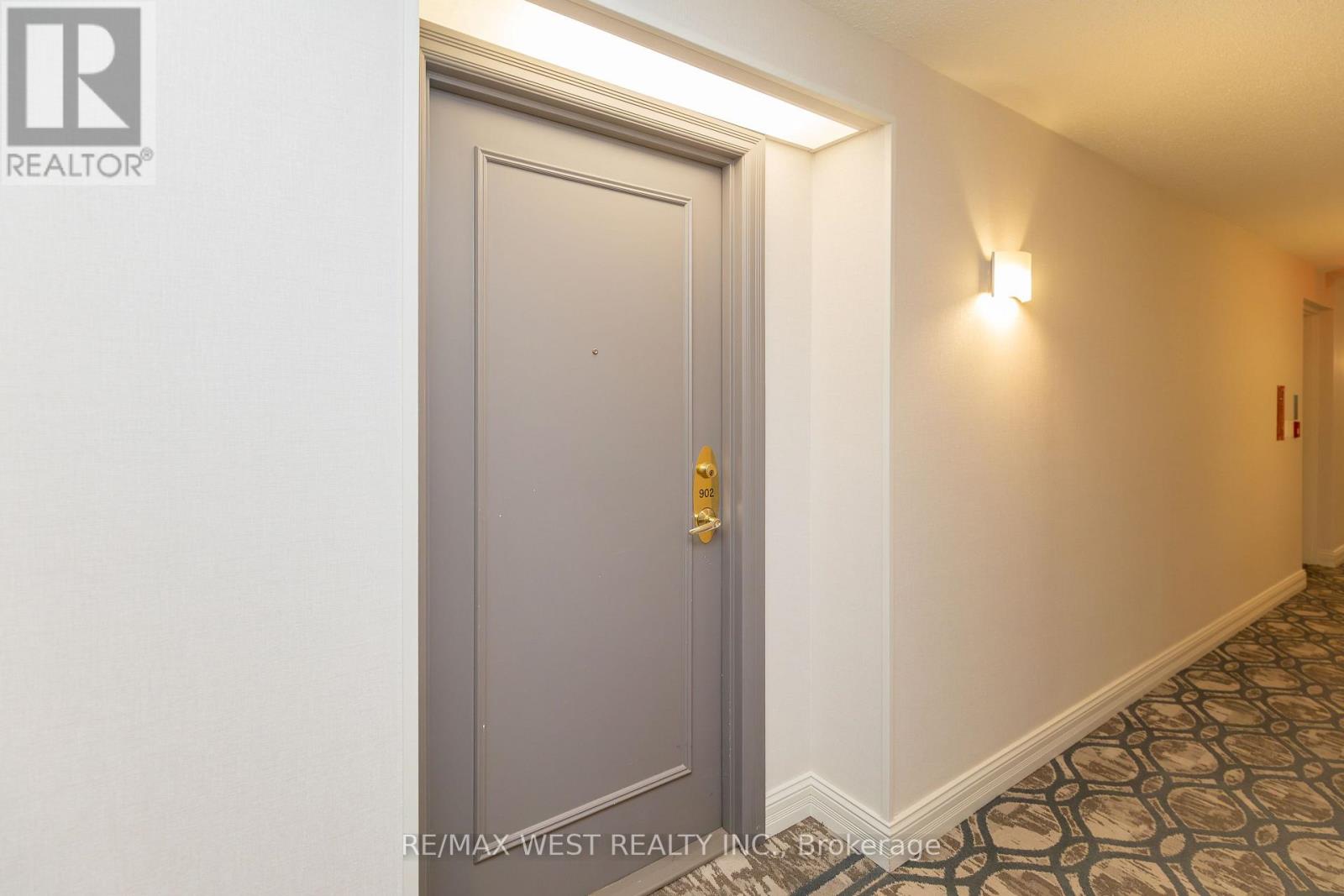 902 - 35 Kingsbridge Garden Circle, Mississauga, Ontario  L5R 3Z5 - Photo 6 - W13068564