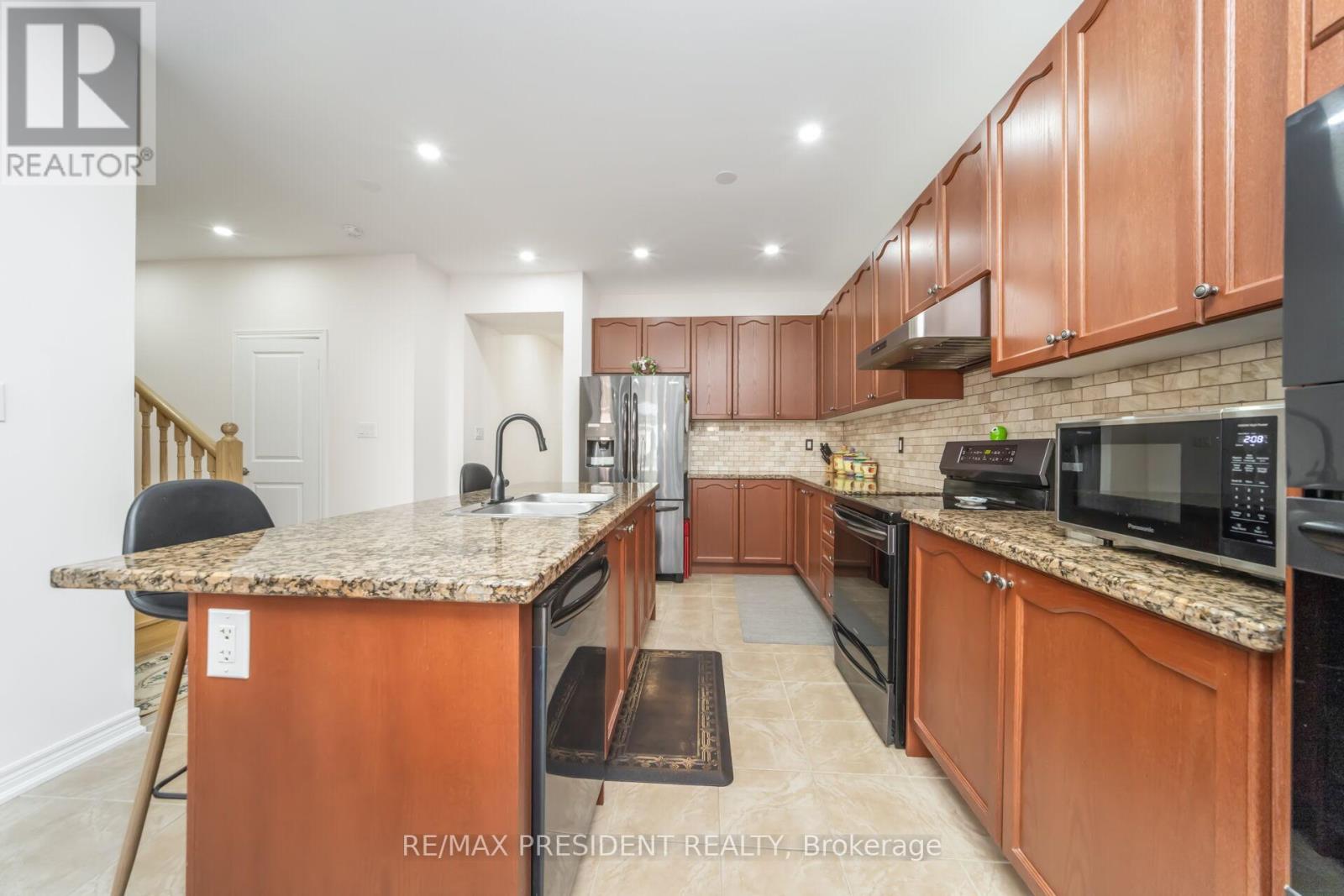 13 Clunburry Road, Brampton, Ontario  L7A 5B4 - Photo 17 - W13068590