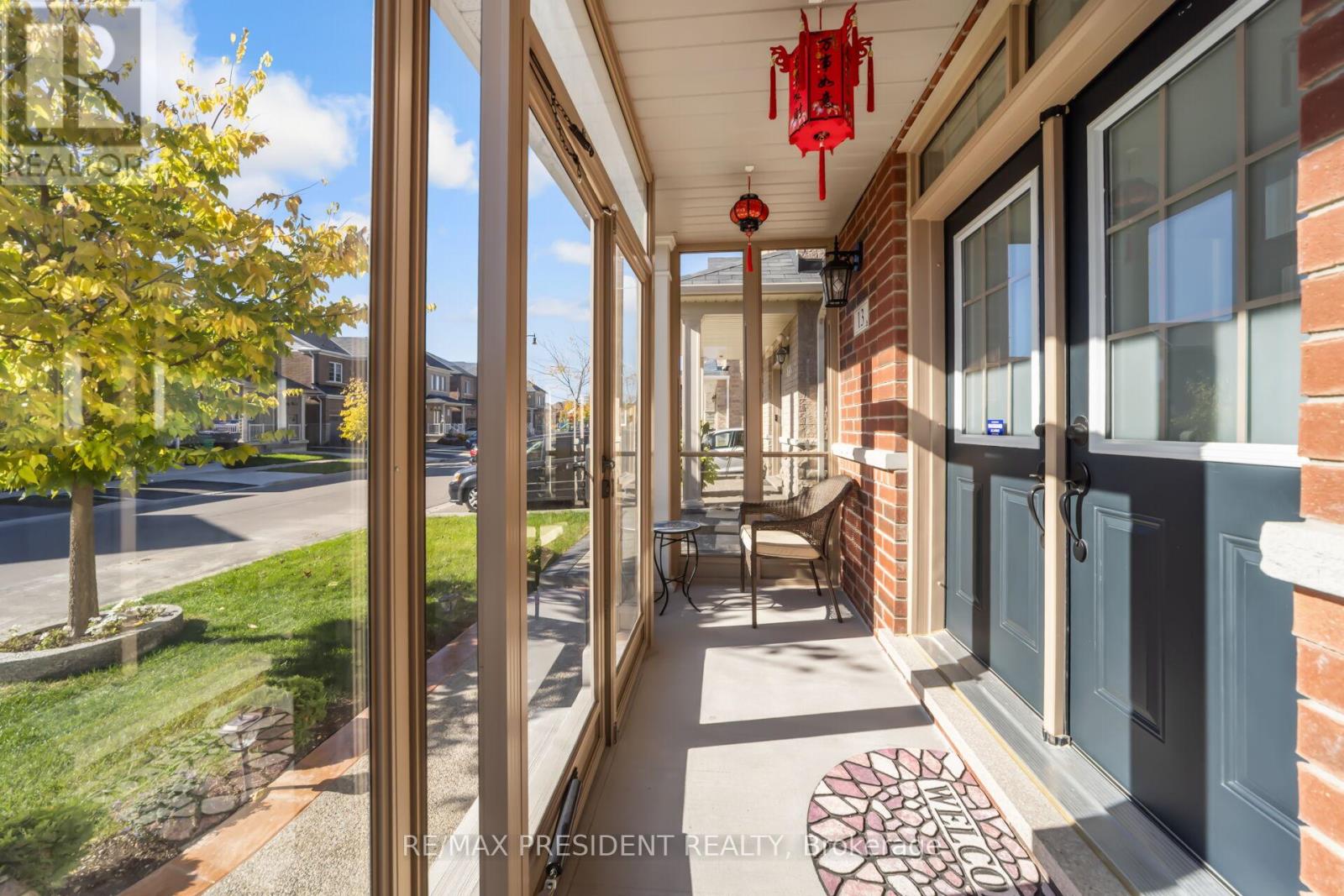 13 Clunburry Road, Brampton, Ontario  L7A 5B4 - Photo 5 - W13068590