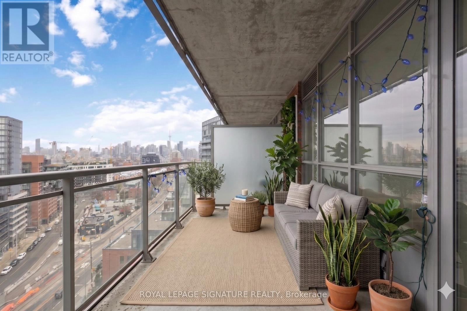 38 Joe Shuster Way, Toronto, Ontario  M6K 0A5 - Photo 16 - W13068602