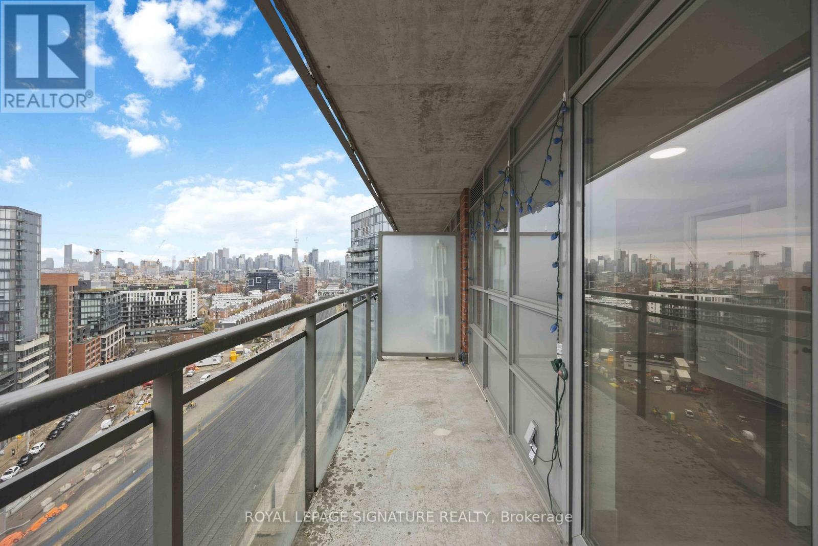 38 Joe Shuster Way, Toronto, Ontario  M6K 0A5 - Photo 37 - W13068602