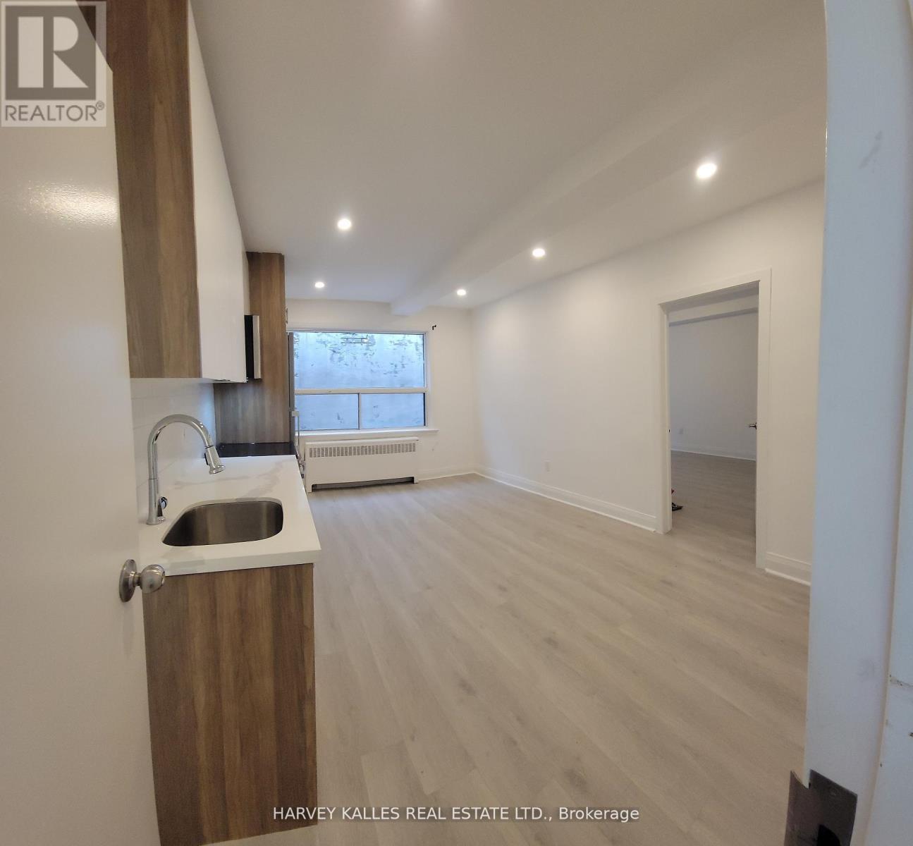 1 - 1980 Eglinton Avenue W, Toronto, Ontario  M6E 2J9 - Photo 4 - W13068654