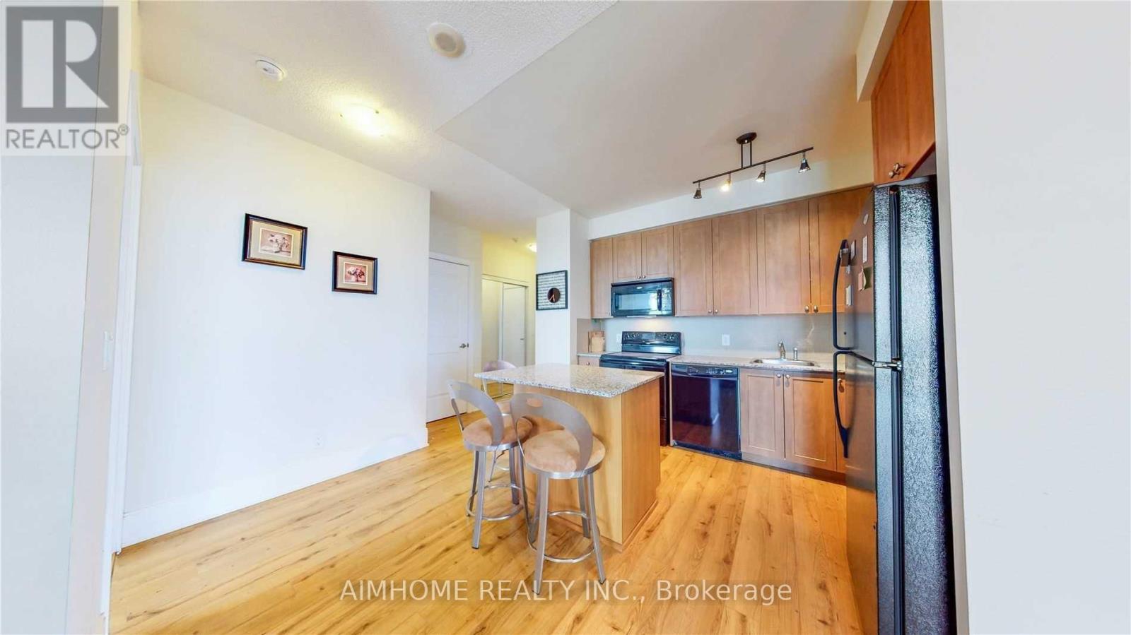 2907 - 330 Burnhamthorpe Road W, Mississauga, Ontario  L5B 0E1 - Photo 10 - W13068718