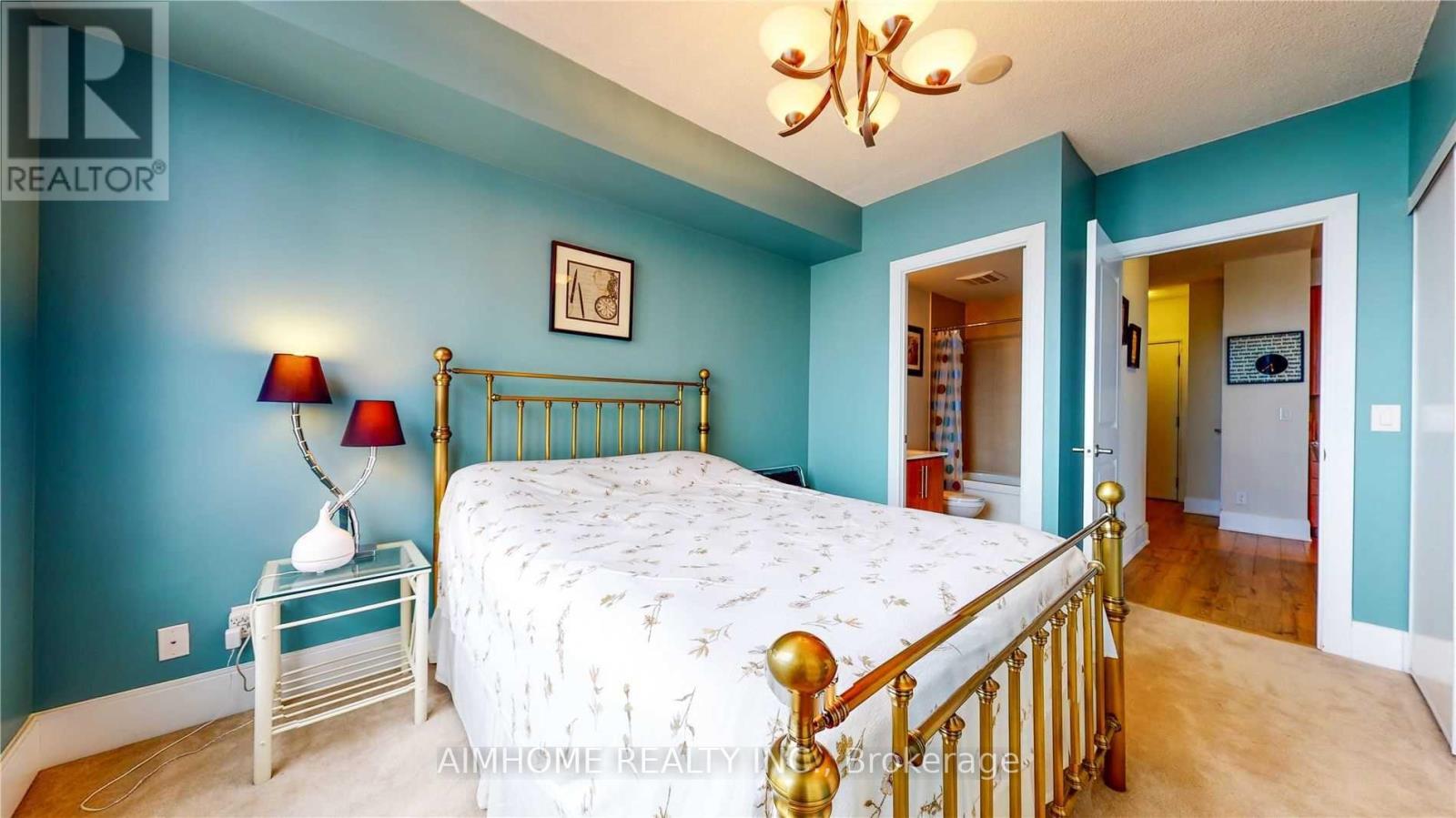 2907 - 330 Burnhamthorpe Road W, Mississauga, Ontario  L5B 0E1 - Photo 11 - W13068718