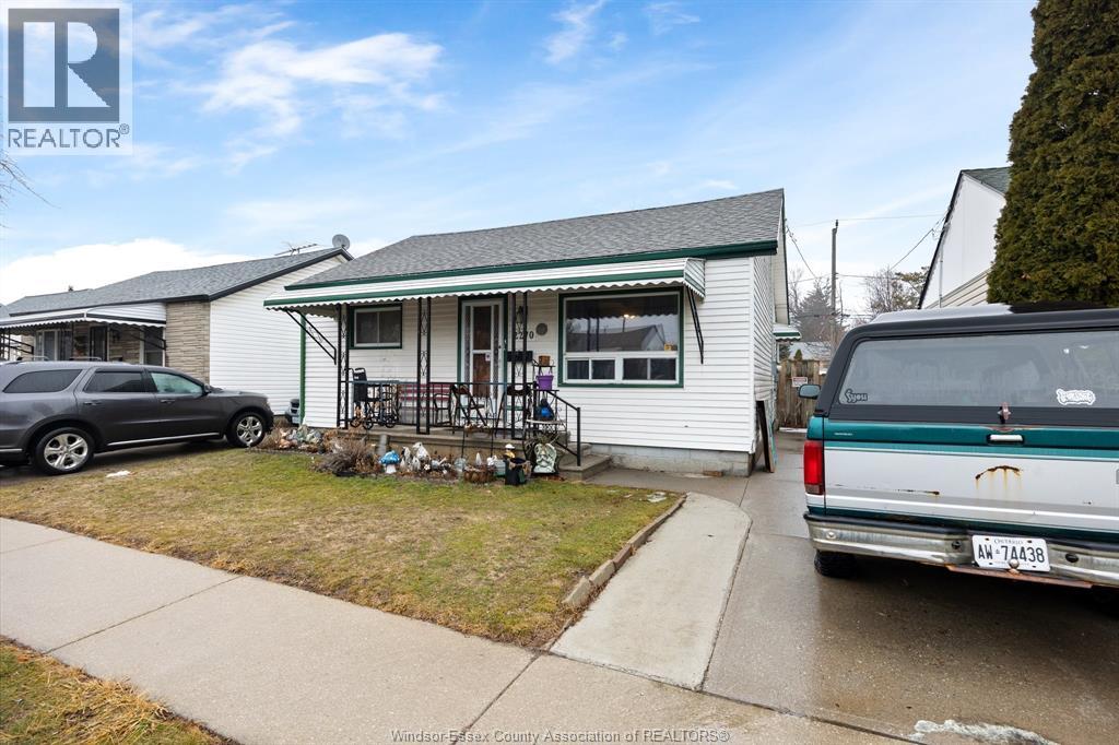 2270 Marentette, Windsor, Ontario  N8W 2C1 - Photo 2 - 26009764