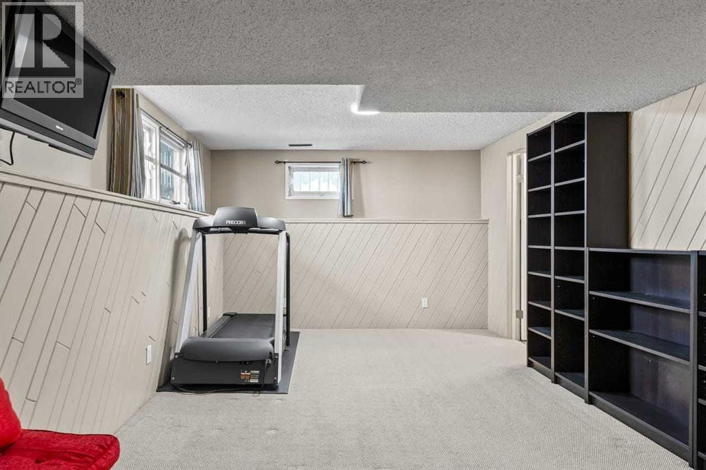 36 Lake Twintree Place SE, Calgary, Alberta  T2J 2X5 - Photo 30 - A2301243