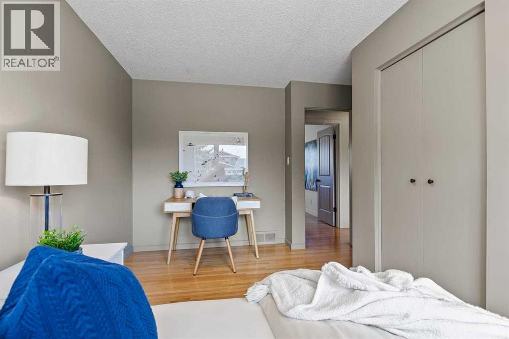 36 Lake Twintree Place SE, Calgary, Alberta  T2J 2X5 - Photo 22 - A2301243