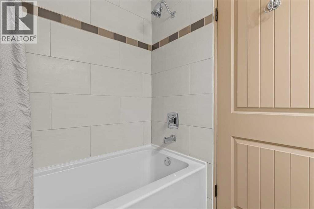 36 Lake Twintree Place SE, Calgary, Alberta  T2J 2X5 - Photo 24 - A2301243