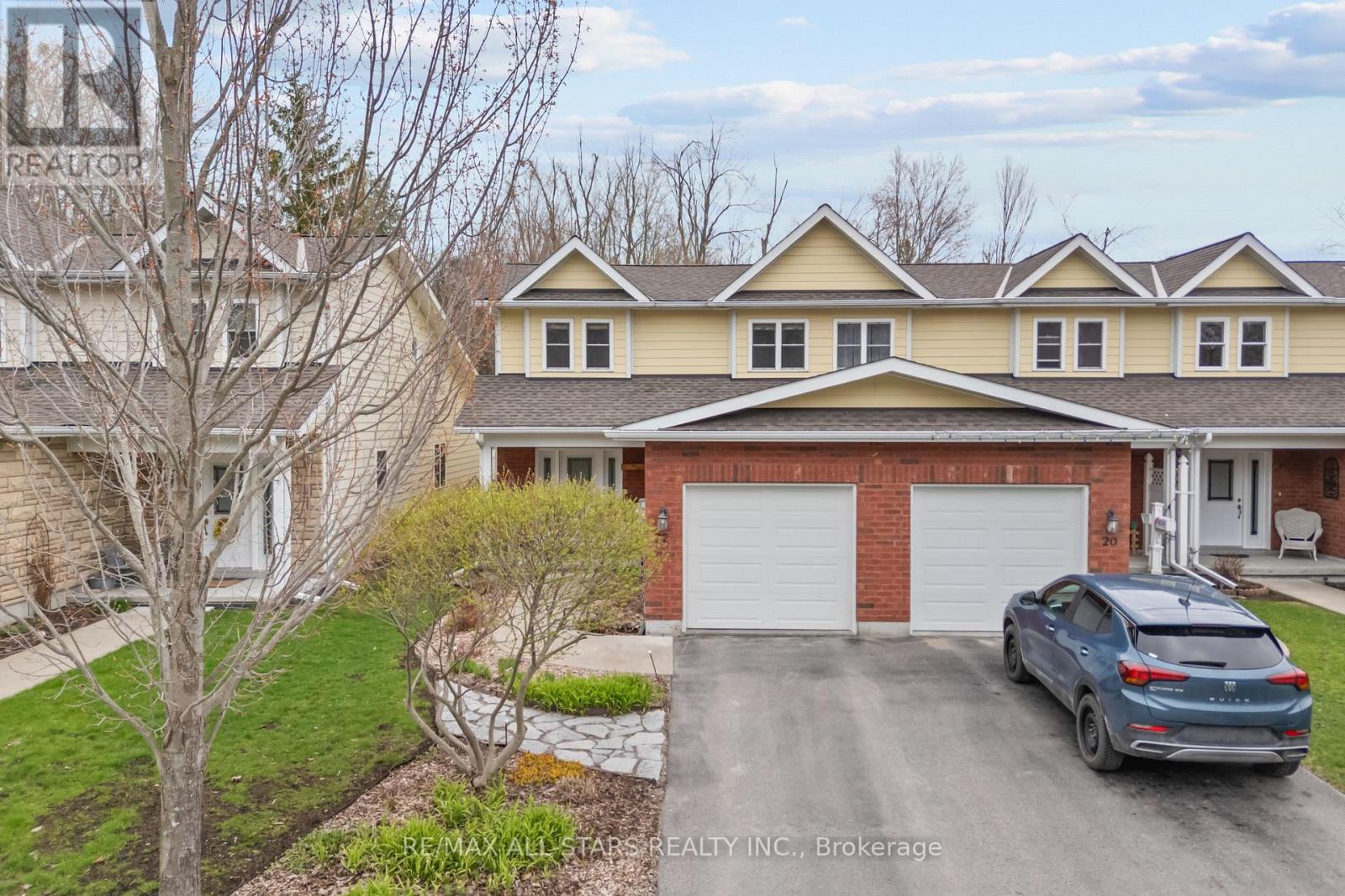 22 Deane Street, Kawartha Lakes, Ontario  K0M 1N0 - Photo 2 - X13068880