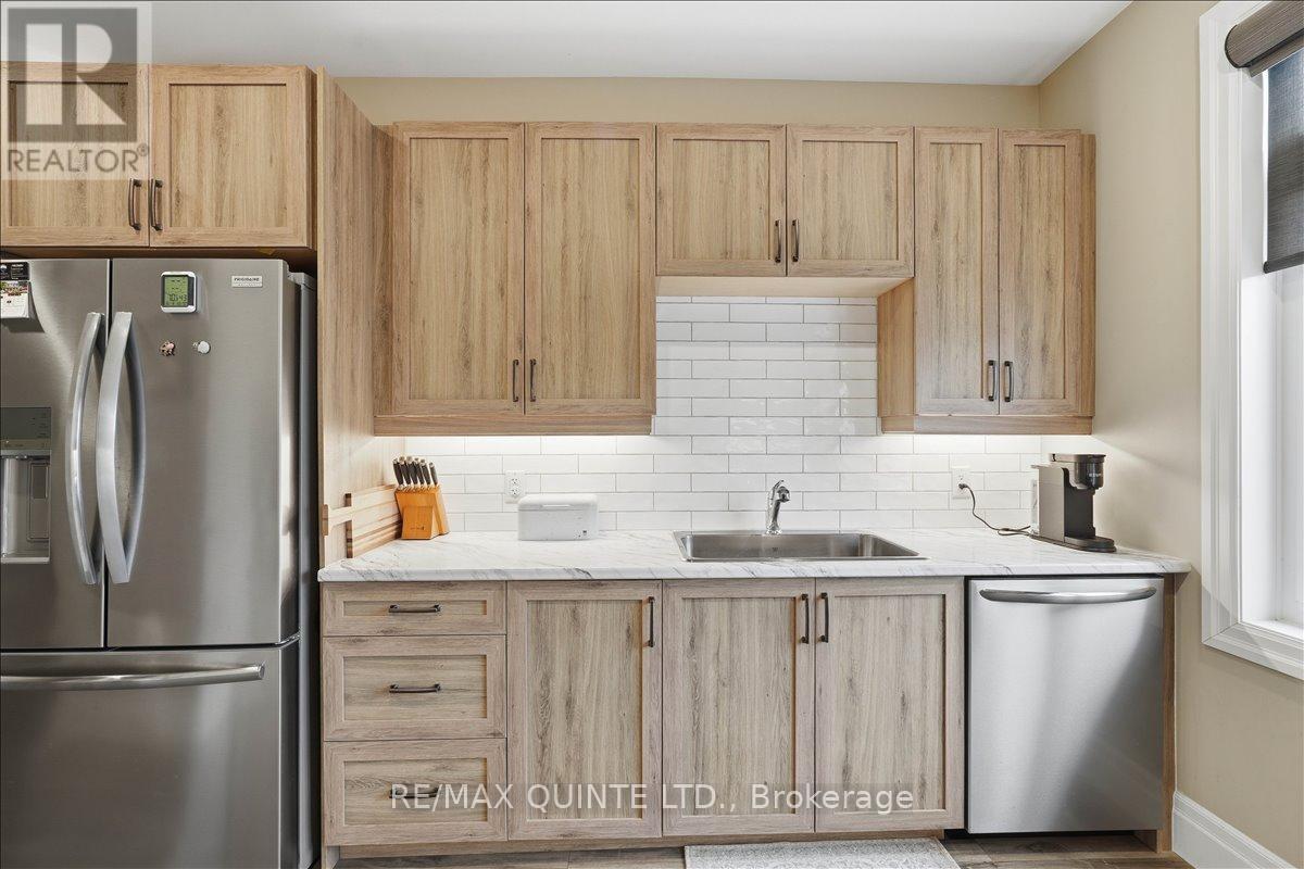 7 Curtis Street, Prince Edward County, Ontario  K0K 2T0 - Photo 10 - X13068950