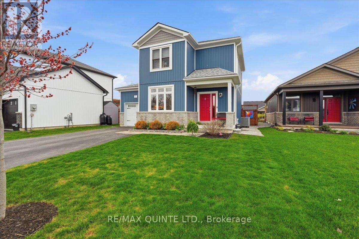7 Curtis Street, Prince Edward County, Ontario  K0K 2T0 - Photo 3 - X13068950
