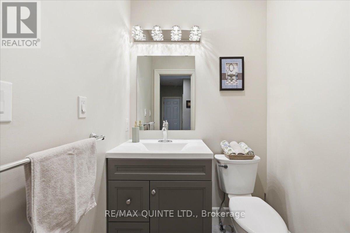7 Curtis Street, Prince Edward County, Ontario  K0K 2T0 - Photo 7 - X13068950
