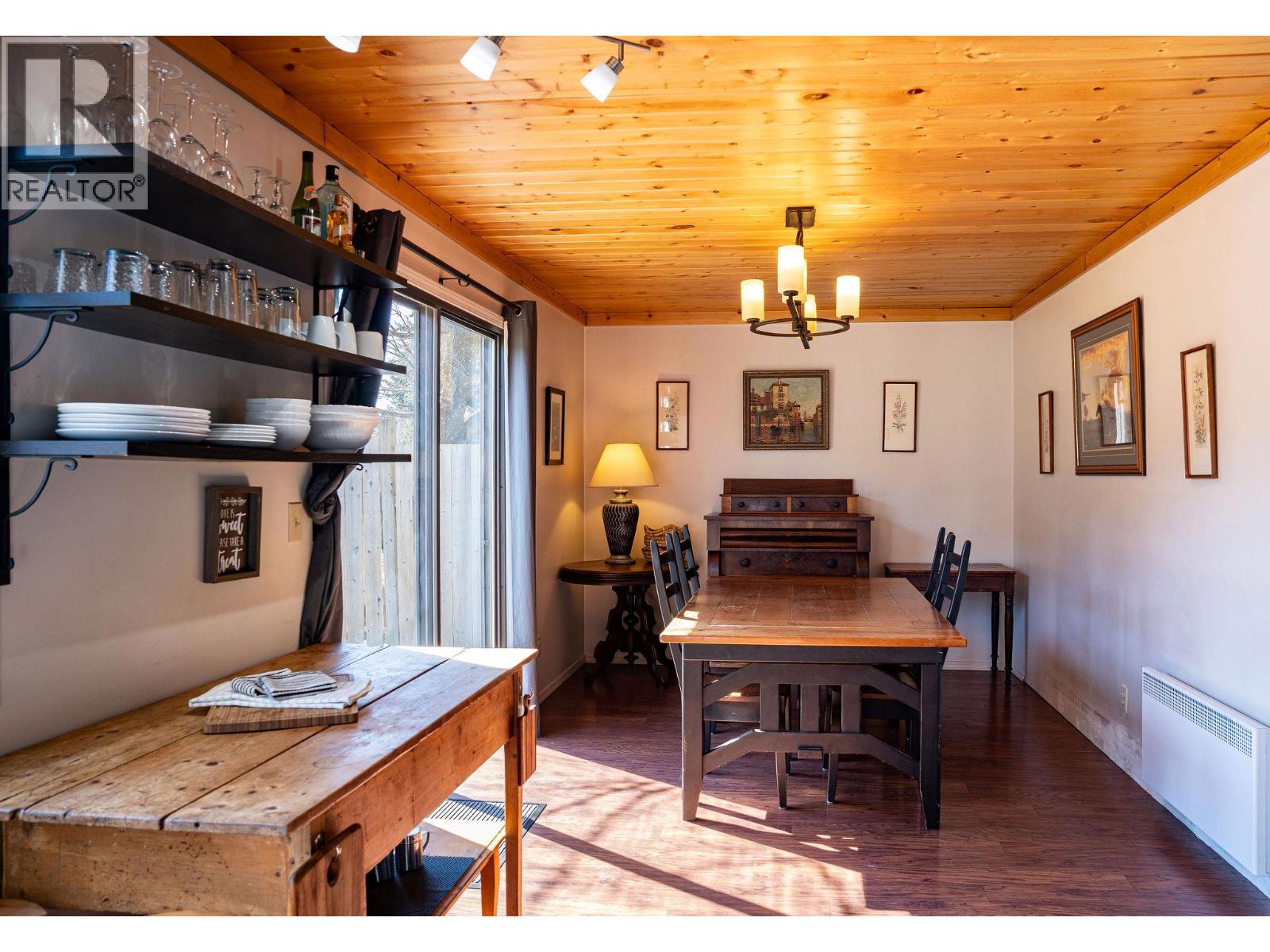 1852 Corbin Place, Revelstoke, British Columbia  V0E 2S0 - Photo 15 - 10376717