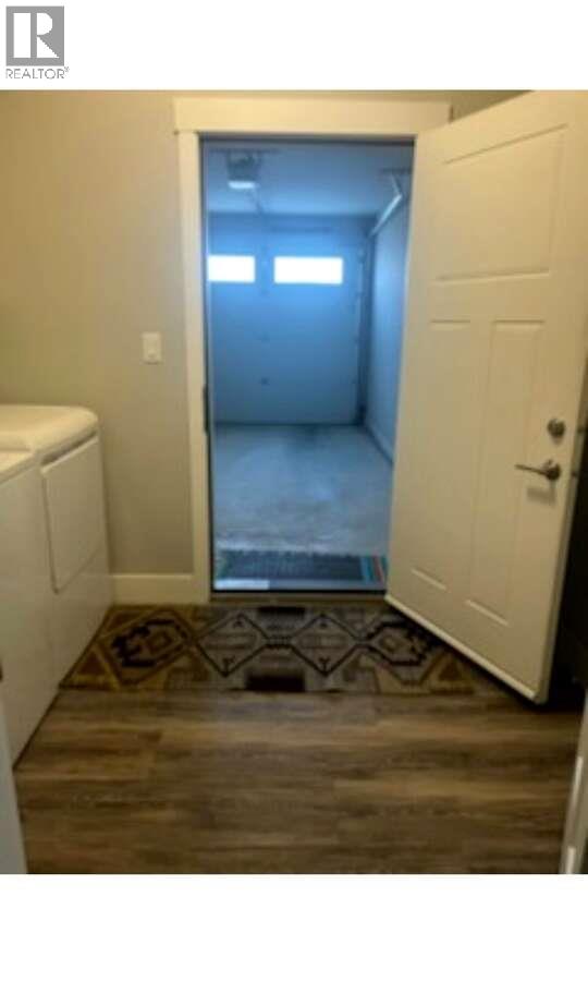 2081 14 Avenue Se, Salmon Arm, British Columbia  V1E 2N2 - Photo 11 - 10382388