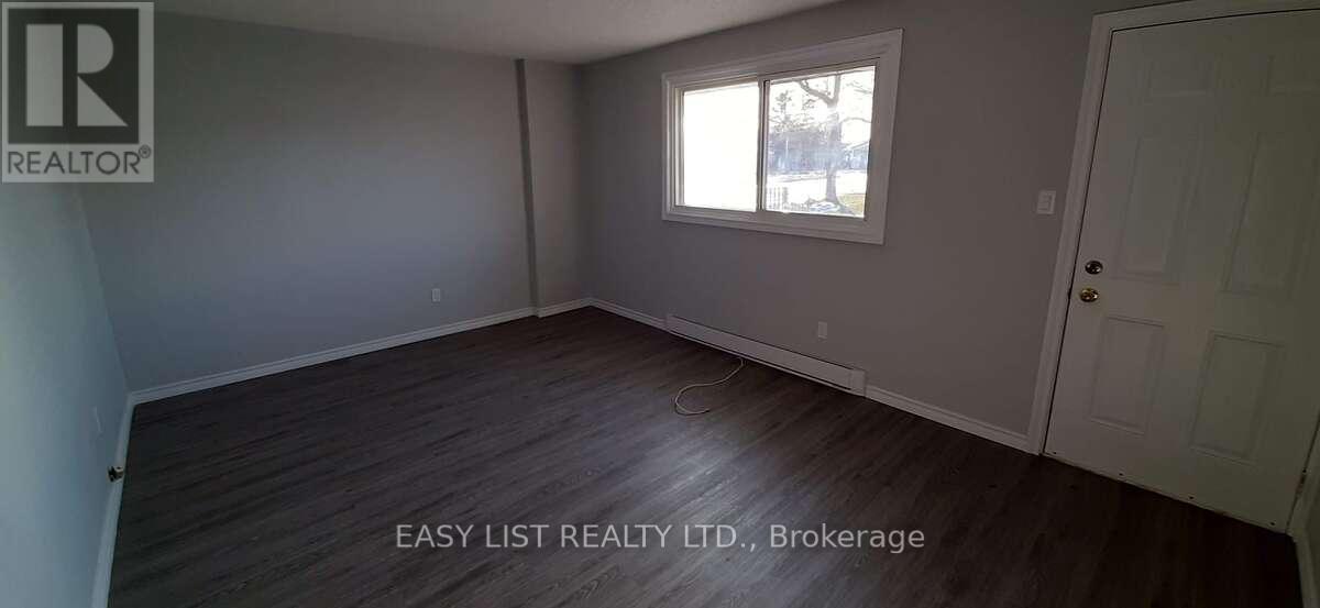 10 Gilbert Street, Belleville, Ontario  K8P 3H2 - Photo 5 - X13068334