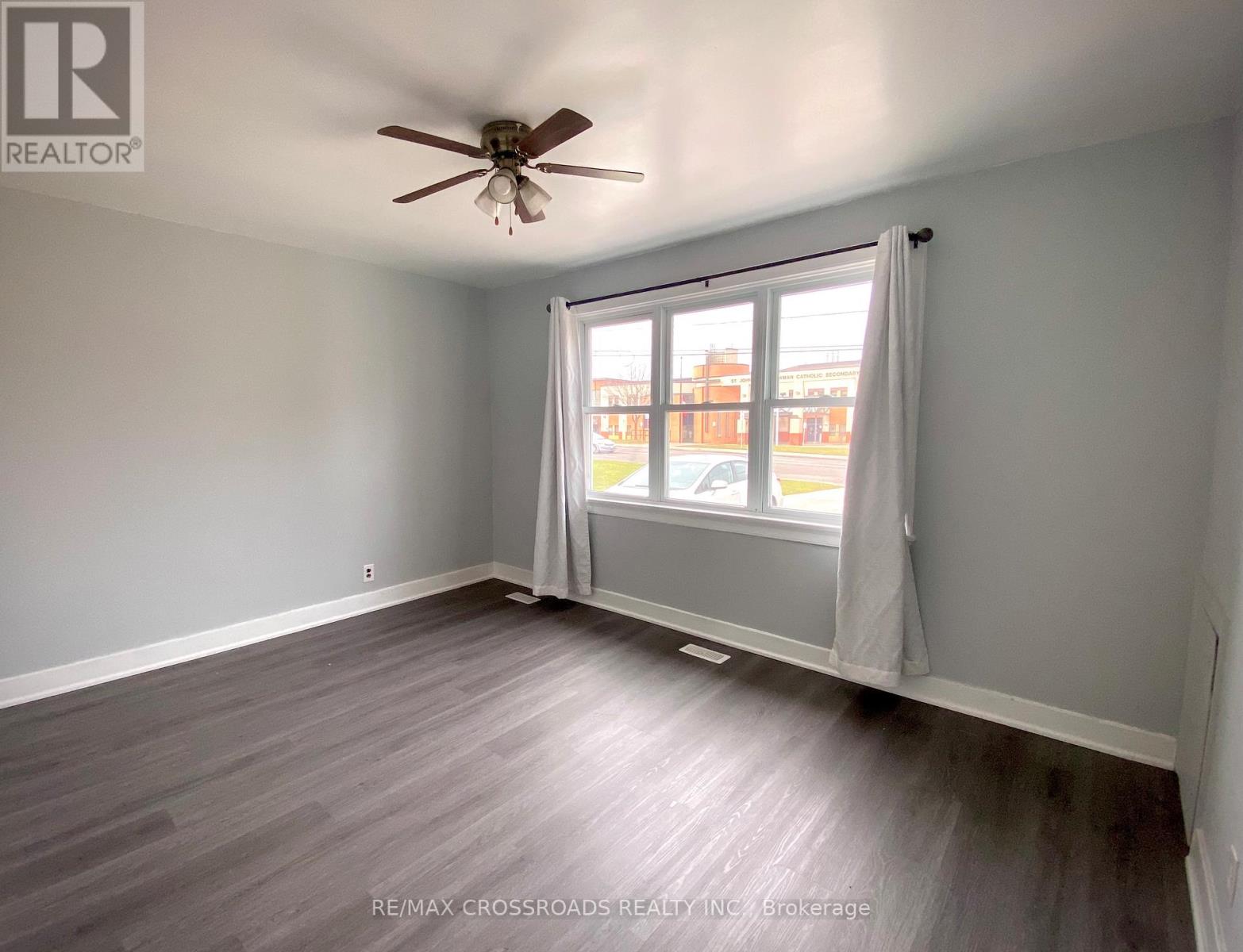 140 Gray Road, Hamilton, Ontario  L8G 3V2 - Photo 4 - X13068398