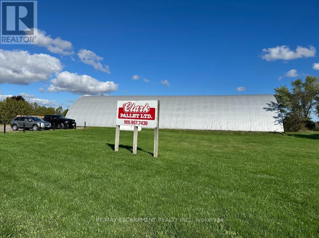 7631 Twenty Road W, West Lincoln, Ontario  L0R 2A0 - Photo 1 - X13068482