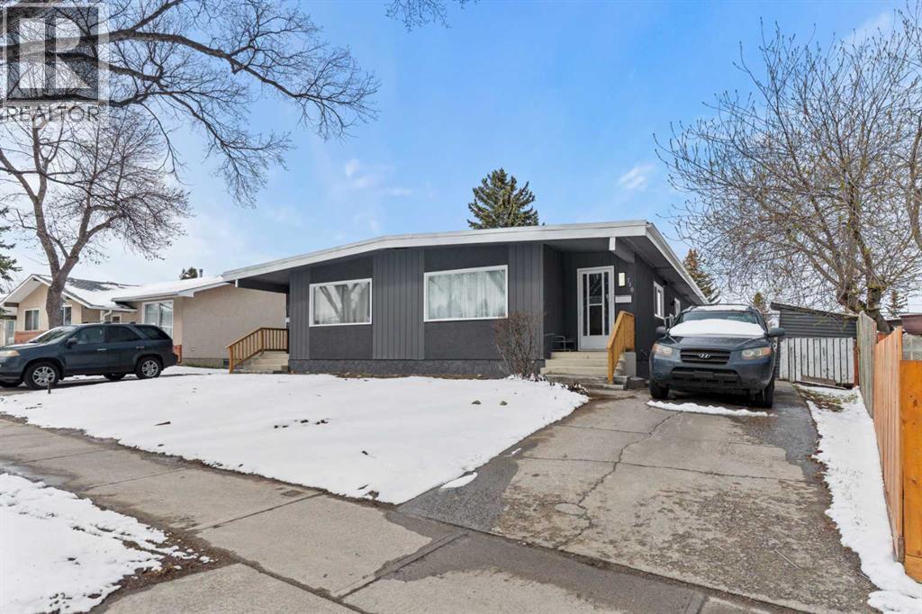 710 / 712 72 Avenue NW, Calgary, Alberta  T2K 0P4 - Photo 2 - A2305351