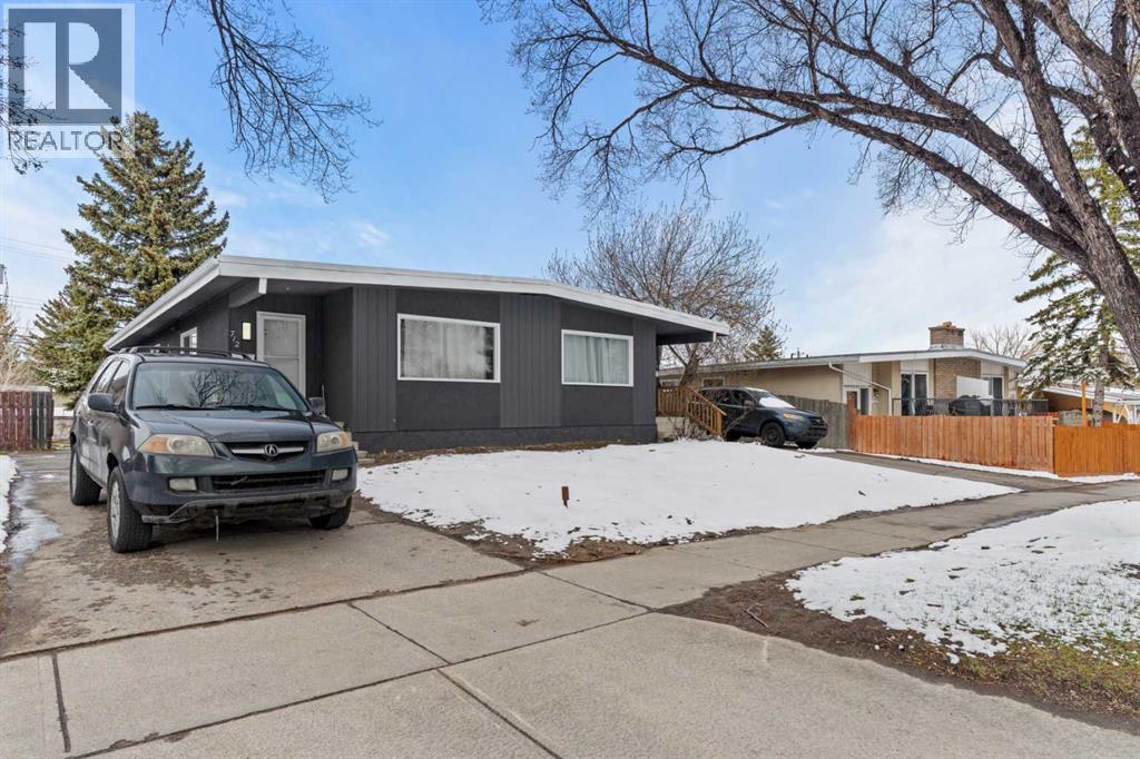 710 / 712 72 Avenue NW, Calgary, Alberta  T2K 0P4 - Photo 3 - A2305351