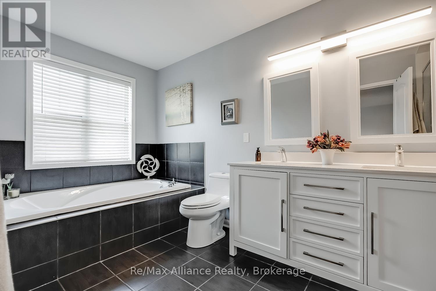 1246 Robson Crescent, Milton, Ontario  L9T 6W1 - Photo 23 - W13068938