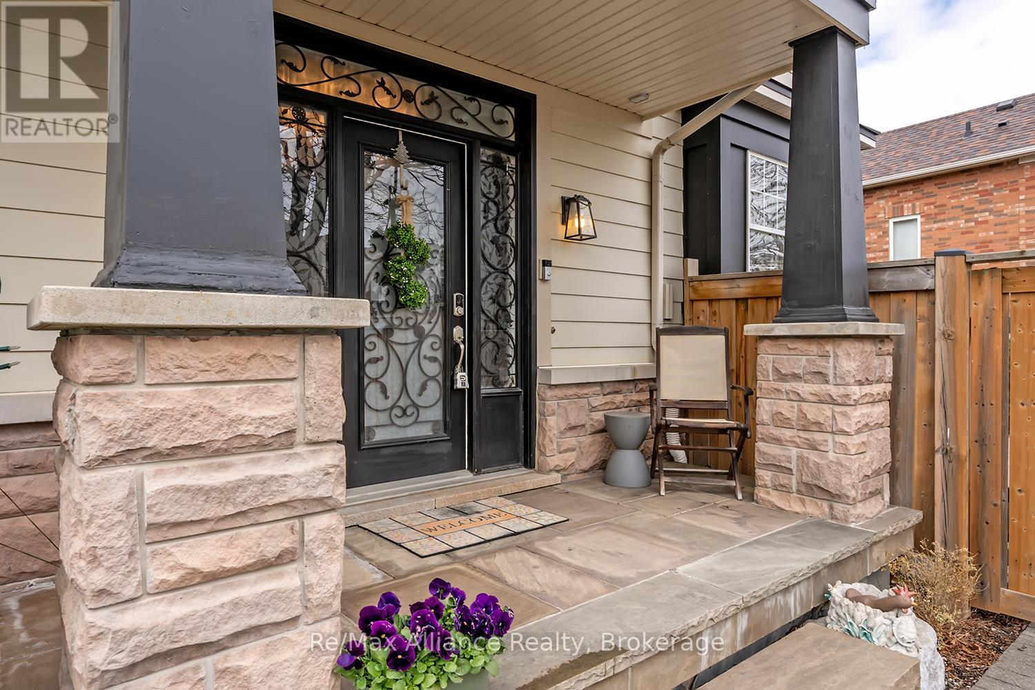 1246 Robson Crescent, Milton, Ontario  L9T 6W1 - Photo 3 - W13068938