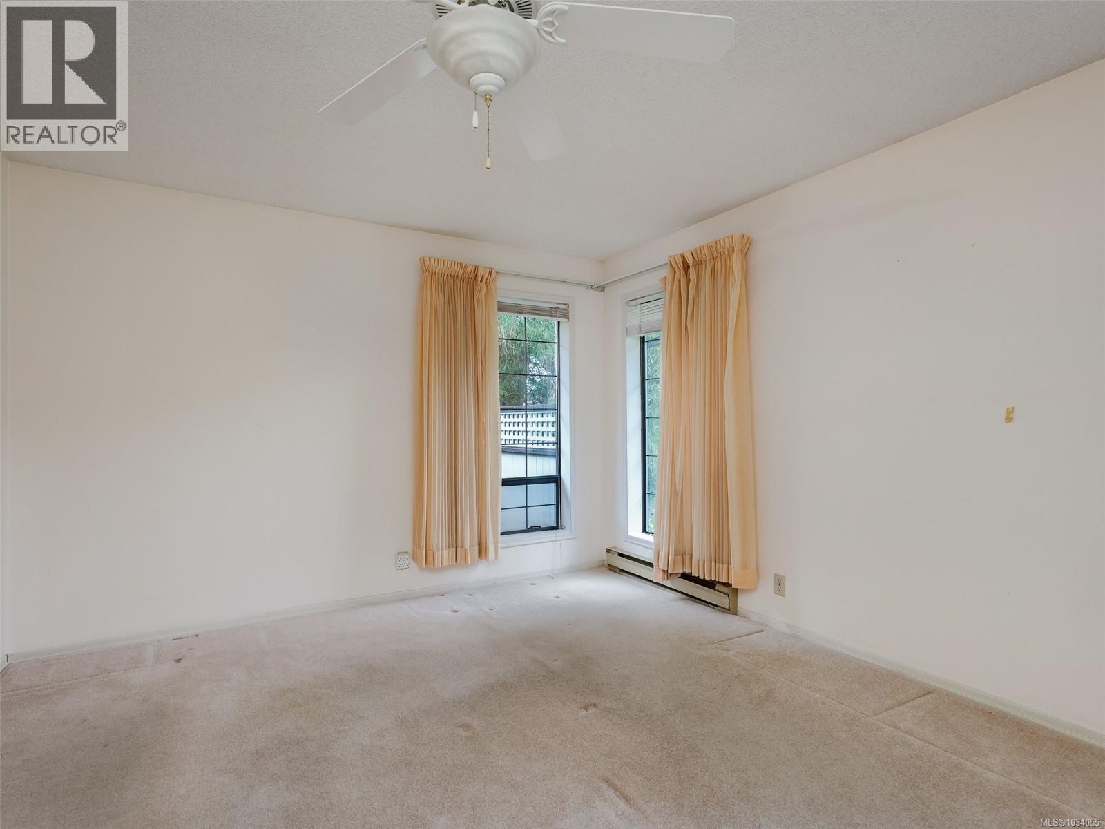 1 4631 Lochside Dr, Saanich, British Columbia  V8Y 2S9 - Photo 19 - 1034055