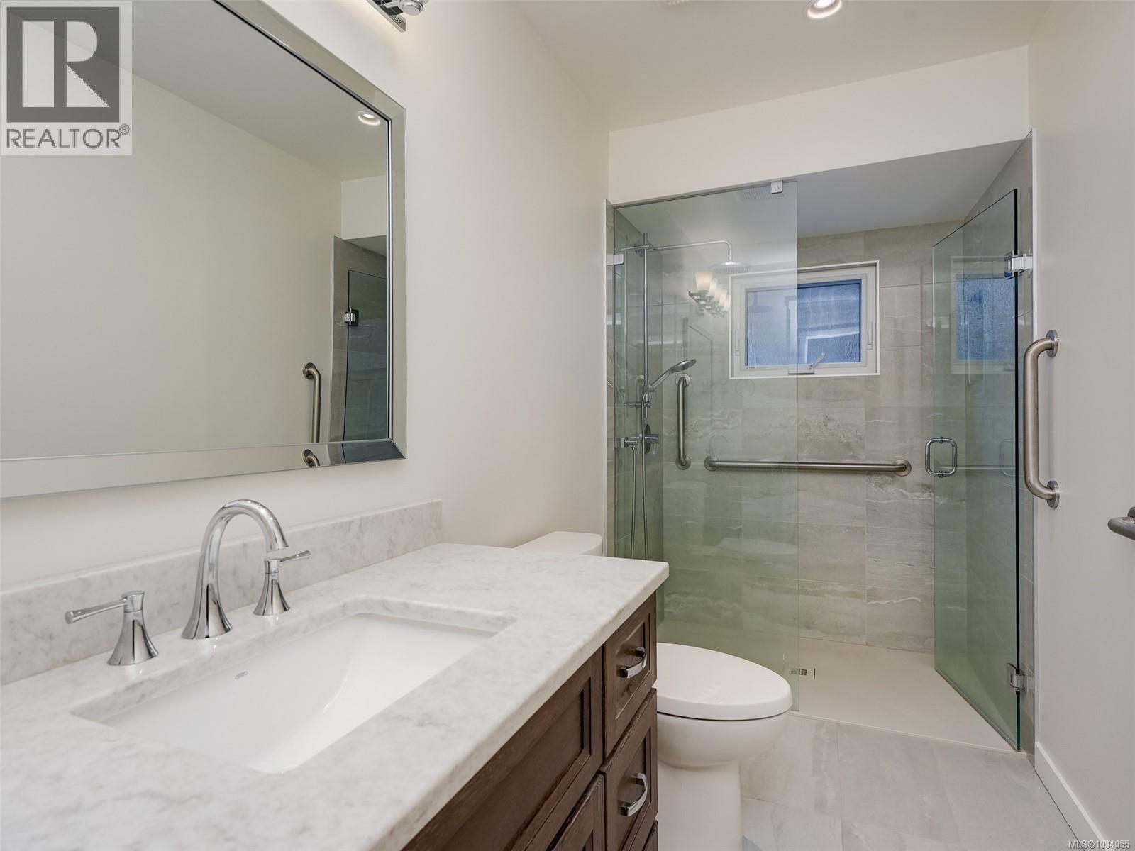 1 4631 Lochside Dr, Saanich, British Columbia  V8Y 2S9 - Photo 21 - 1034055