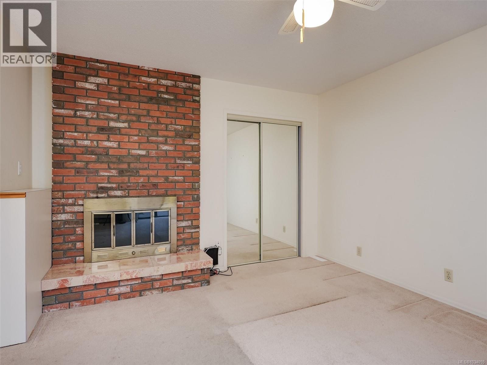 1 4631 Lochside Dr, Saanich, British Columbia  V8Y 2S9 - Photo 23 - 1034055