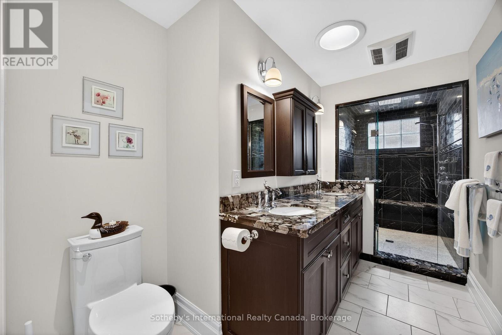 1036 River Road E, Wasaga Beach, Ontario  L9Z 2P7 - Photo 30 - S13068858