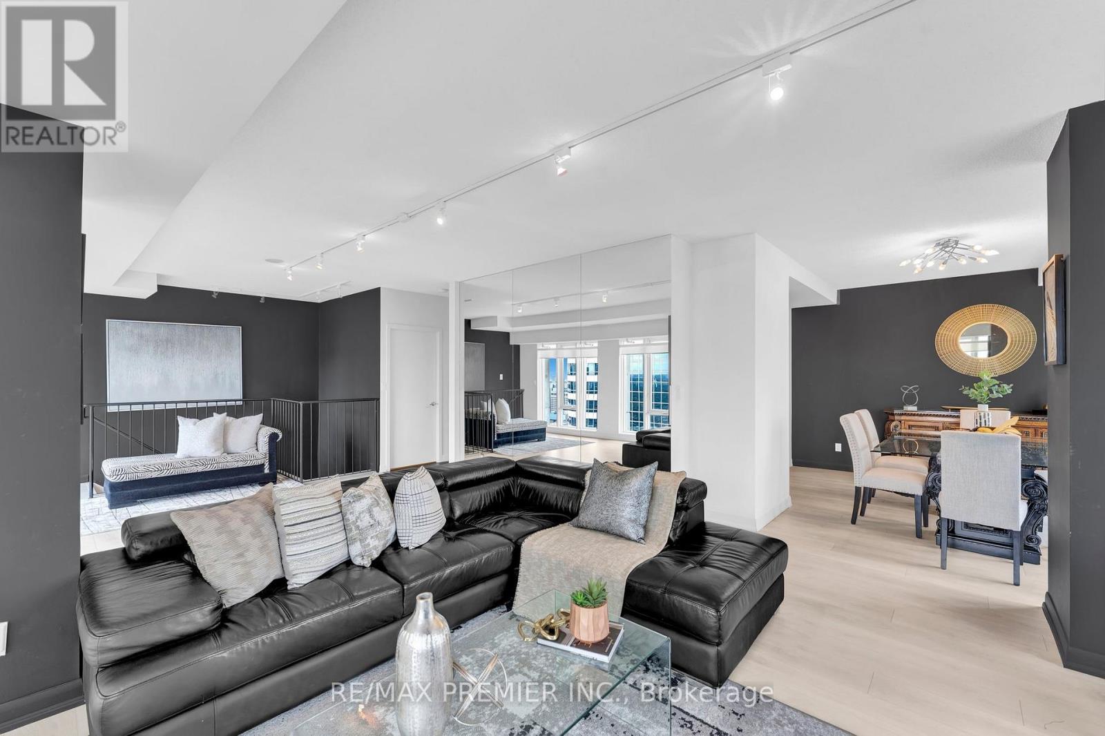 4407 - 210 Victoria Street, Toronto, Ontario  M5B 2R3 - Photo 11 - C13068896