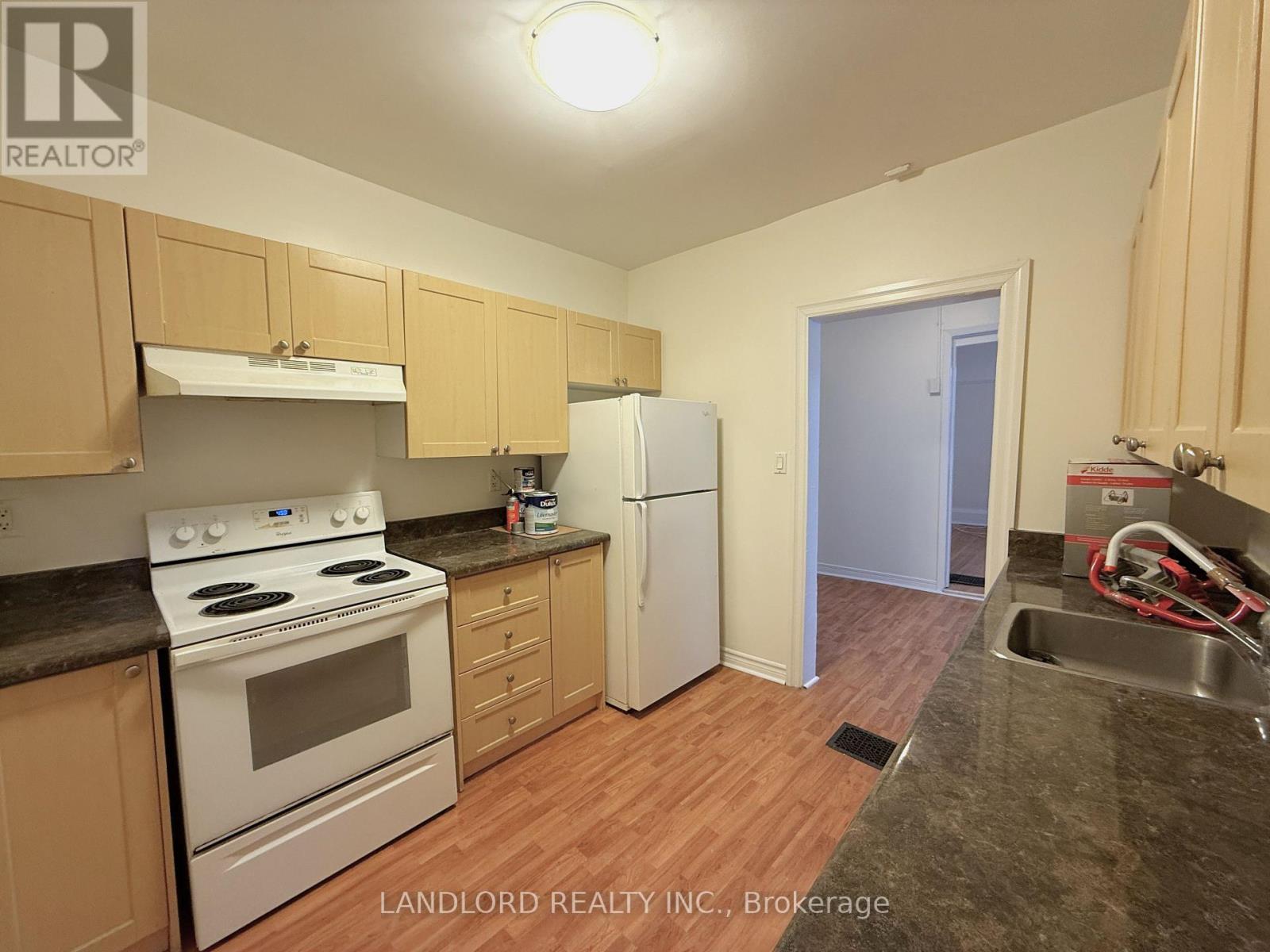 2 - 1 Clinton Street, Toronto, Ontario  M6J 2N8 - Photo 1 - C13068972