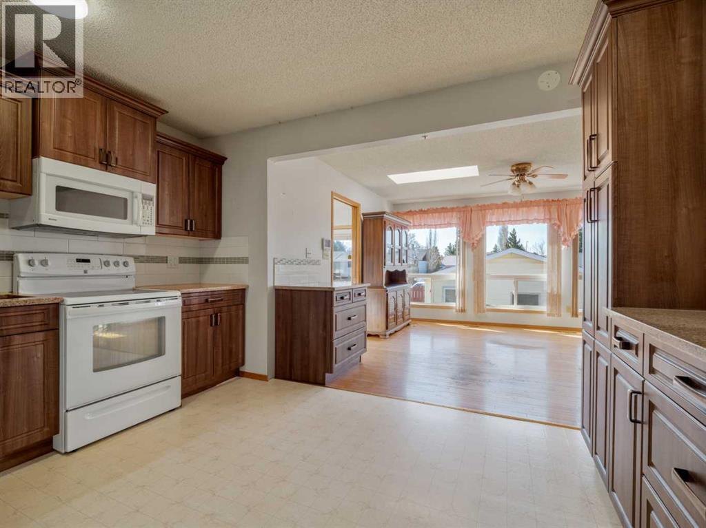 1406 20 Avenue N, Lethbridge, Alberta  T1H 4W3 - Photo 11 - A2305865