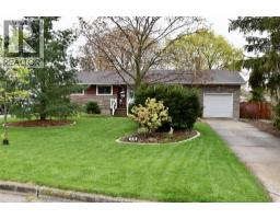 1049 LOCKHART CIRCLE, Sarnia, Ontario