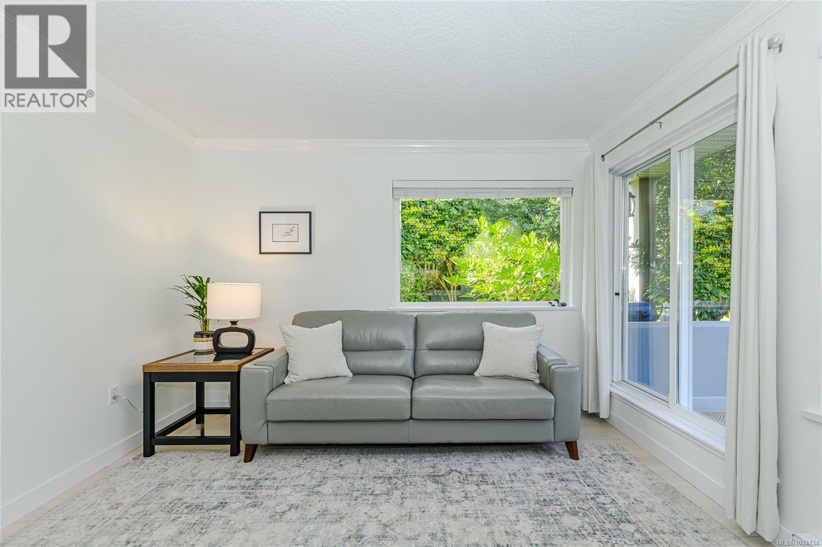 103 3180 Albina St, Saanich, British Columbia  V9A 1Z5 - Photo 2 - 1034134