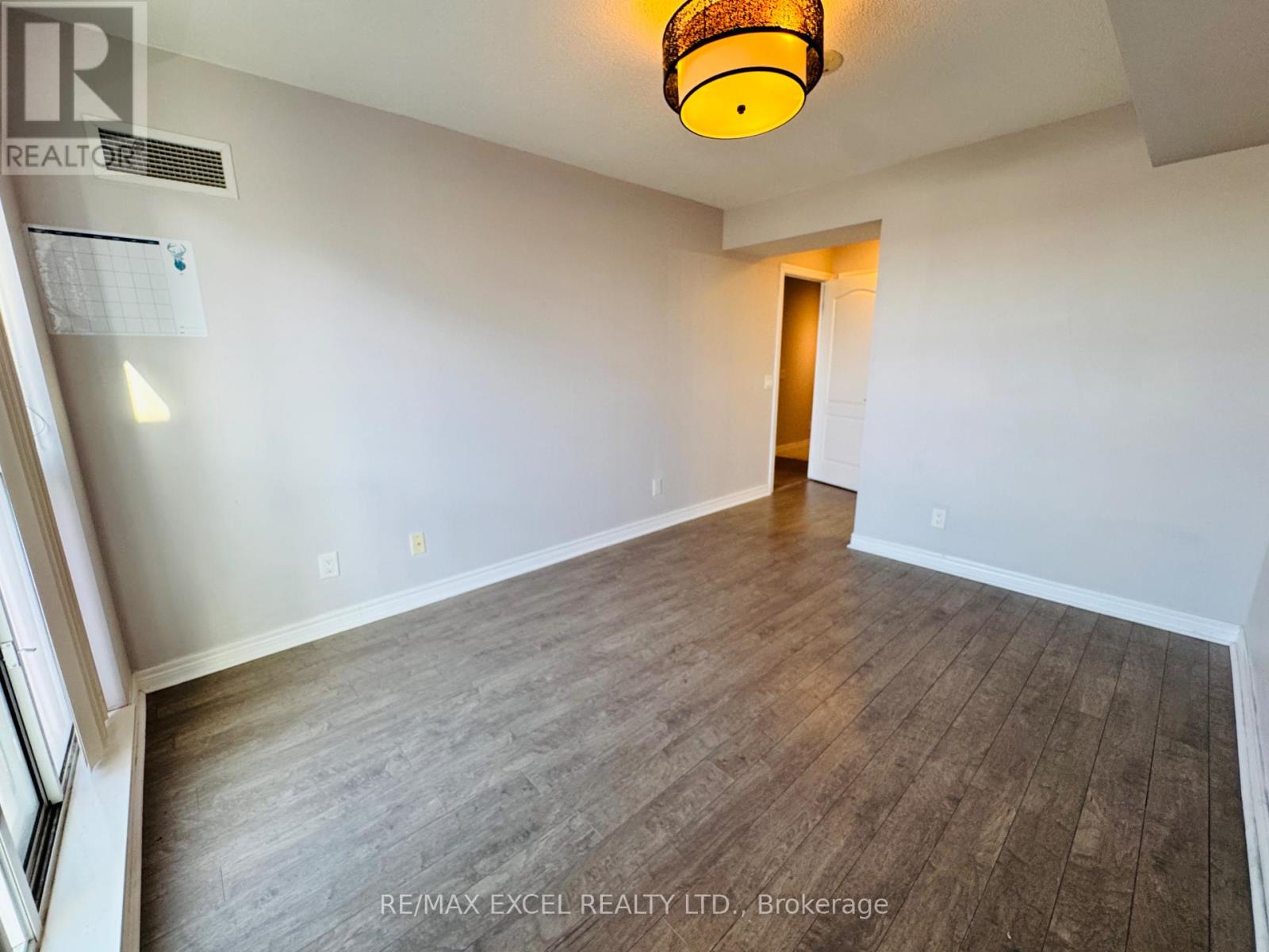 1102 - 70 Town Centre Court, Toronto, Ontario  M1P 4Y7 - Photo 11 - E13068866