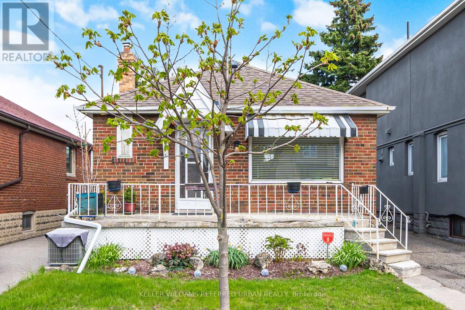 47 ST HUBERT AVENUE, Toronto, Ontario