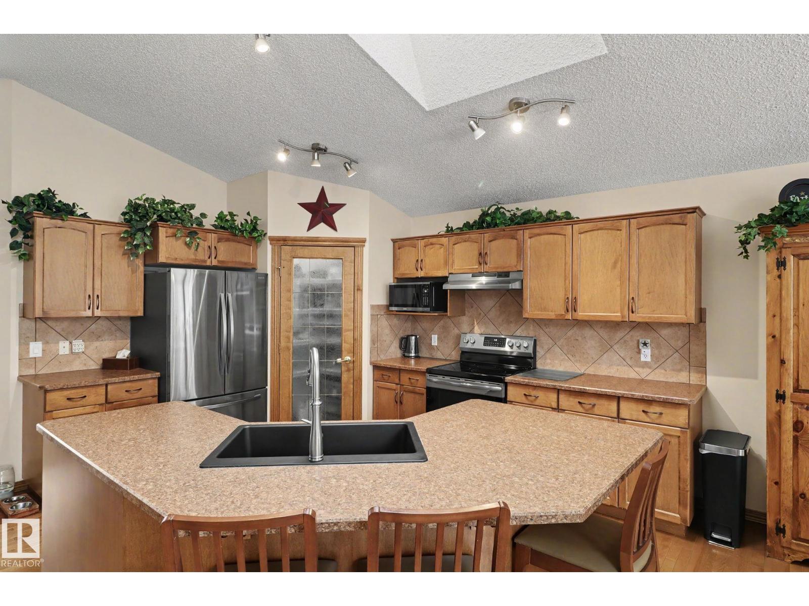 5 Richelieu Pl, Beaumont, Alberta  T4X 1S4 - Photo 13 - E4485146