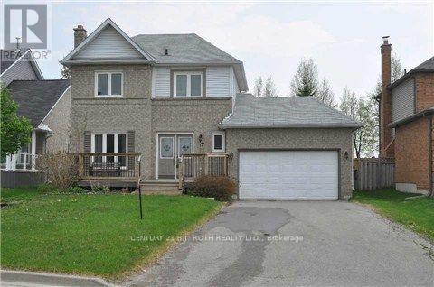7 Fontaine Drive, Georgina, Ontario  L4P 3P2 - Photo 1 - N12839496