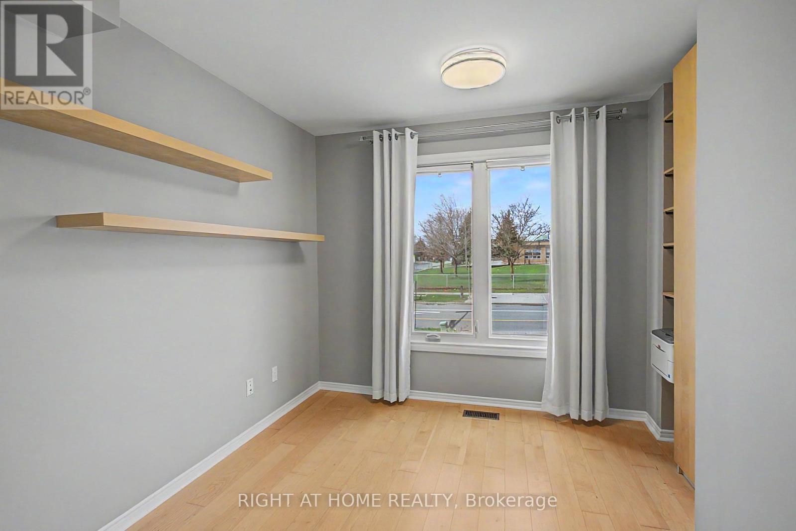 71 Avenue Road, Richmond Hill, Ontario  L4C 9N6 - Photo 12 - N13028618