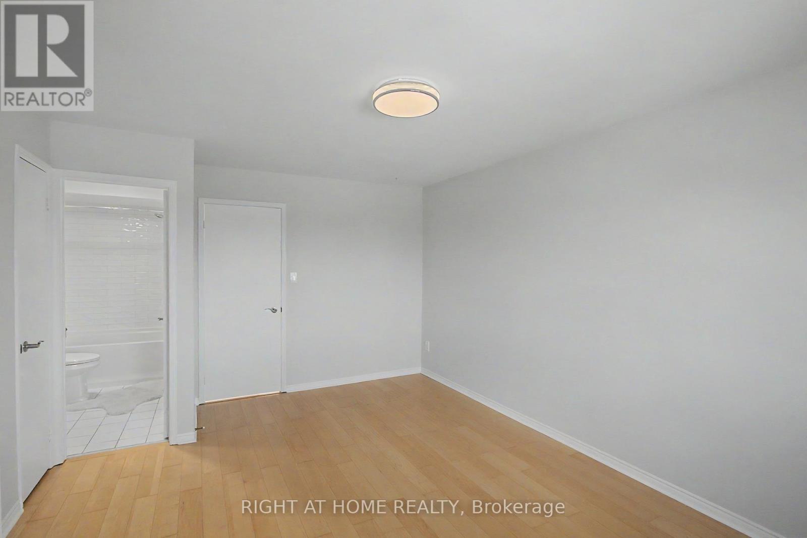 71 Avenue Road, Richmond Hill, Ontario  L4C 9N6 - Photo 24 - N13028618