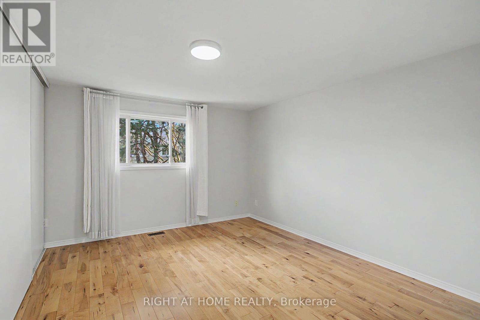 71 Avenue Road, Richmond Hill, Ontario  L4C 9N6 - Photo 26 - N13028618