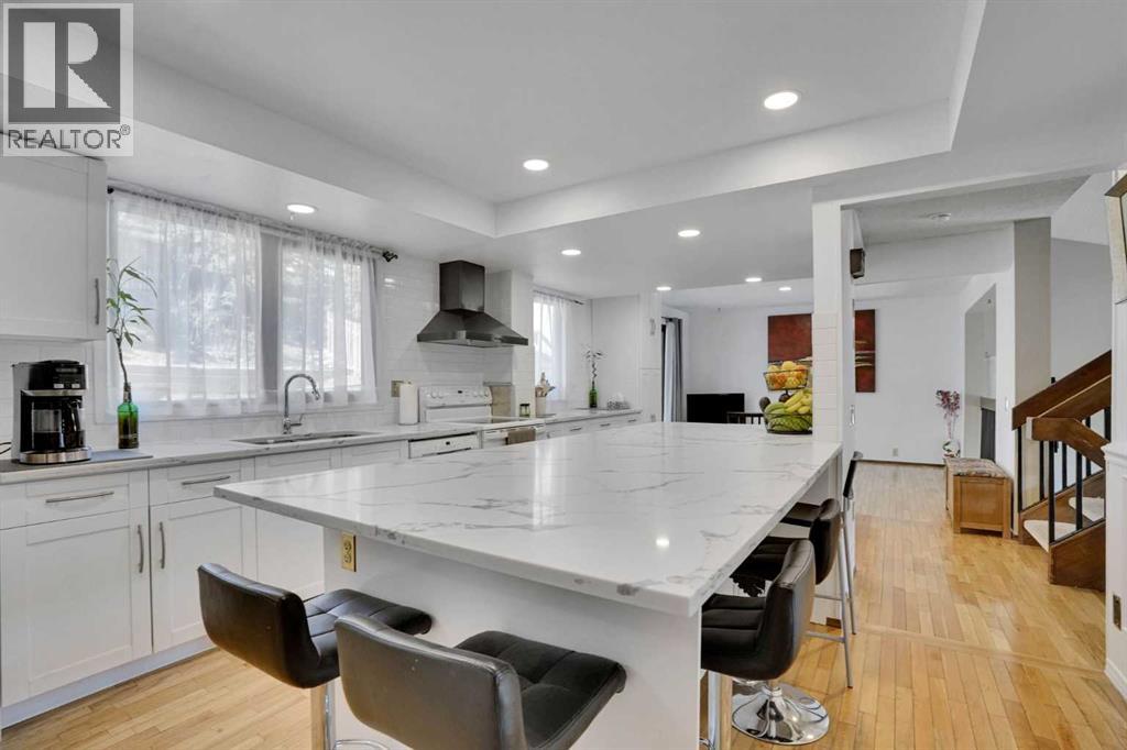 5819 Coach Hill Road Sw, Calgary, Alberta  T3H 1E3 - Photo 20 - A2306674
