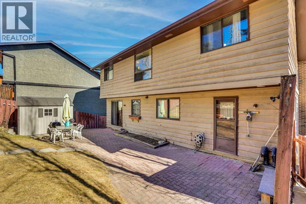5819 Coach Hill Road Sw, Calgary, Alberta  T3H 1E3 - Photo 32 - A2306674