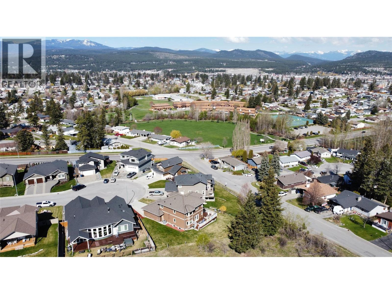 708 22nd Avenue S, Cranbrook, British Columbia  V1C 6Y7 - Photo 38 - 10385323