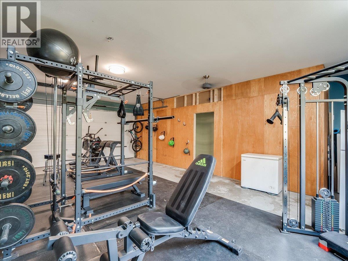 148 100th Street, Castlegar, British Columbia  V1N 3C5 - Photo 53 - 10385327