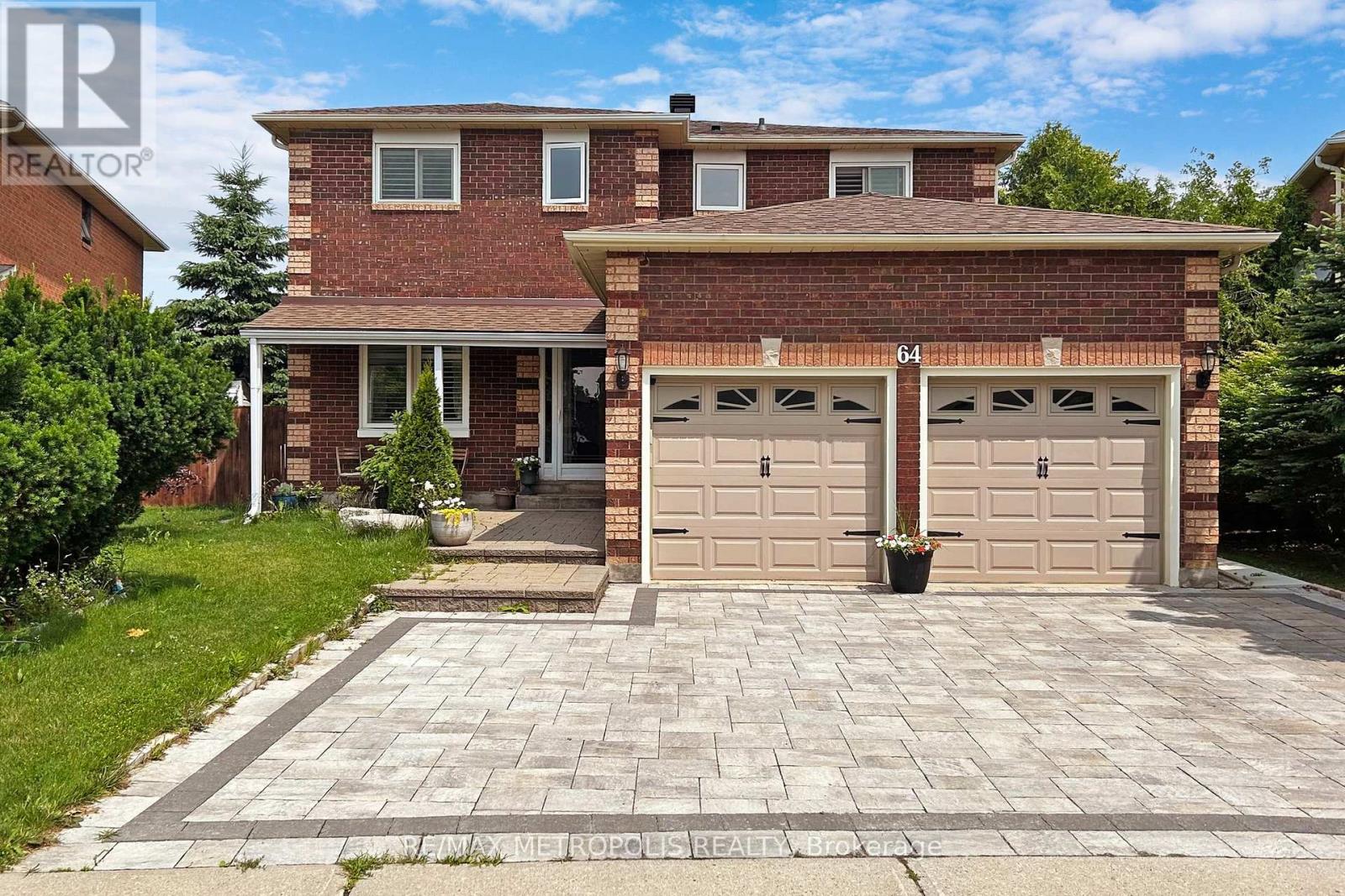 64 MANDEL CRESCENT, Richmond Hill, Ontario