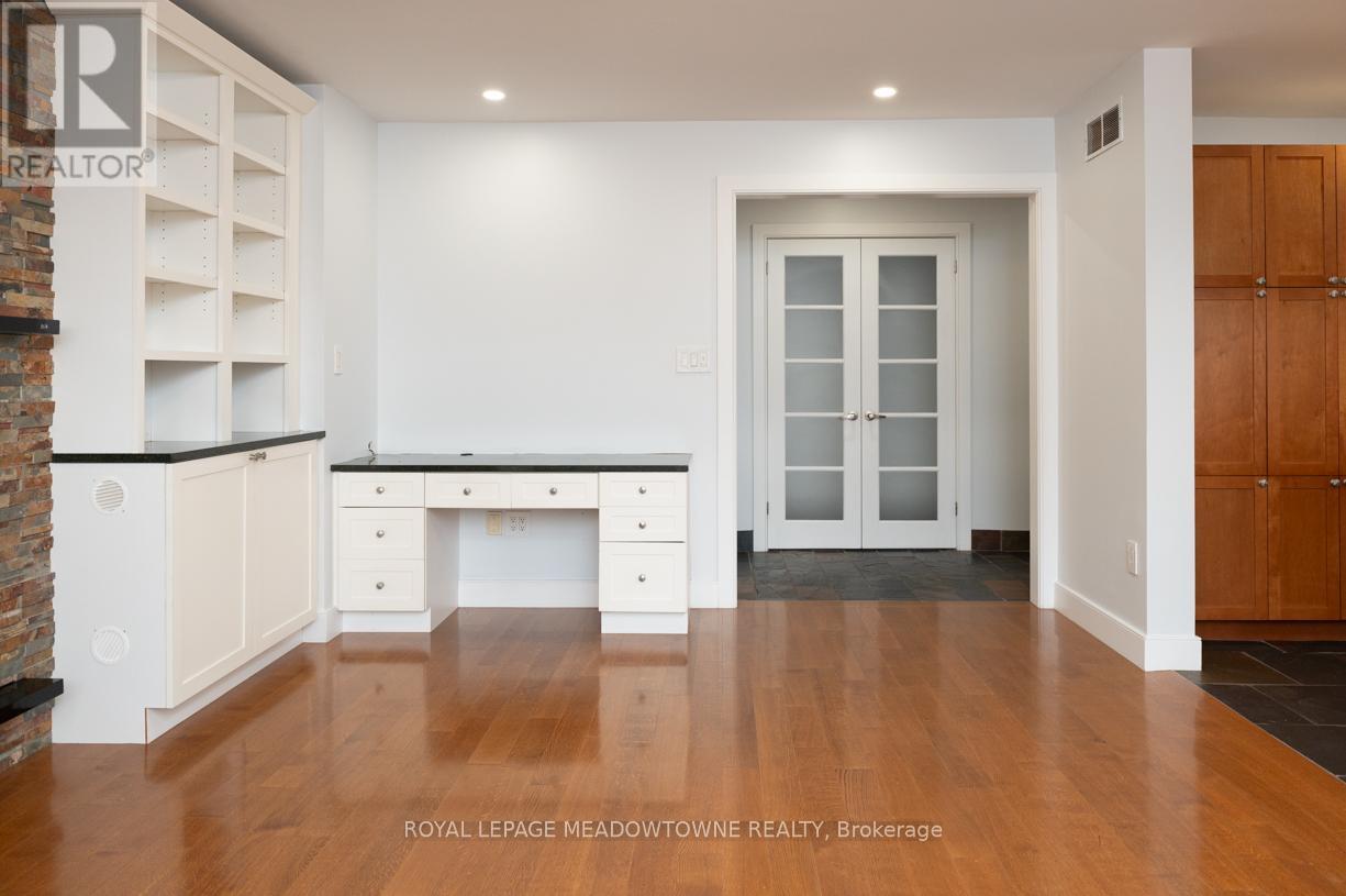 1435 Petrie Way, Mississauga, Ontario  L5J 3Z7 - Photo 20 - W13068820