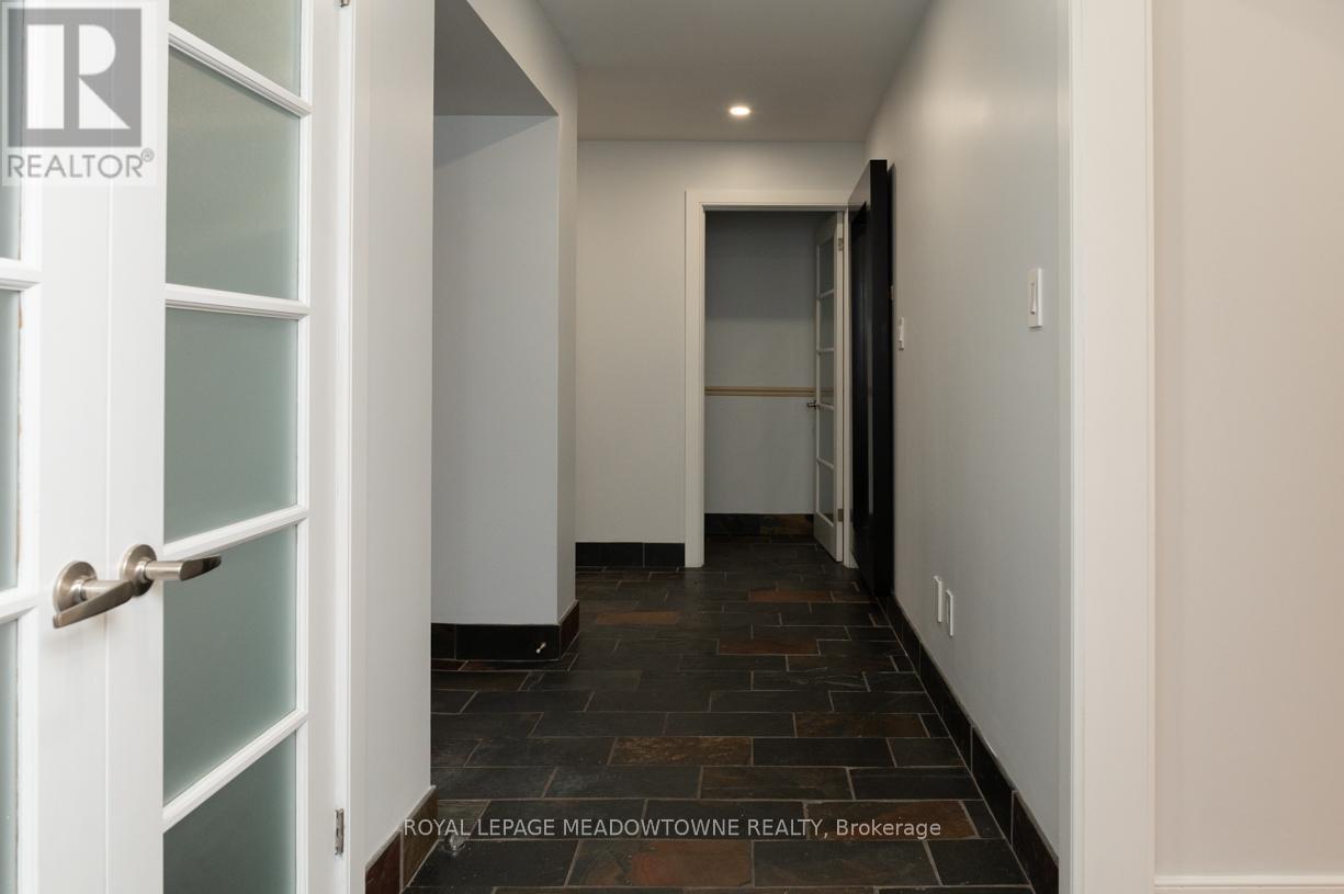 1435 Petrie Way, Mississauga, Ontario  L5J 3Z7 - Photo 22 - W13068820
